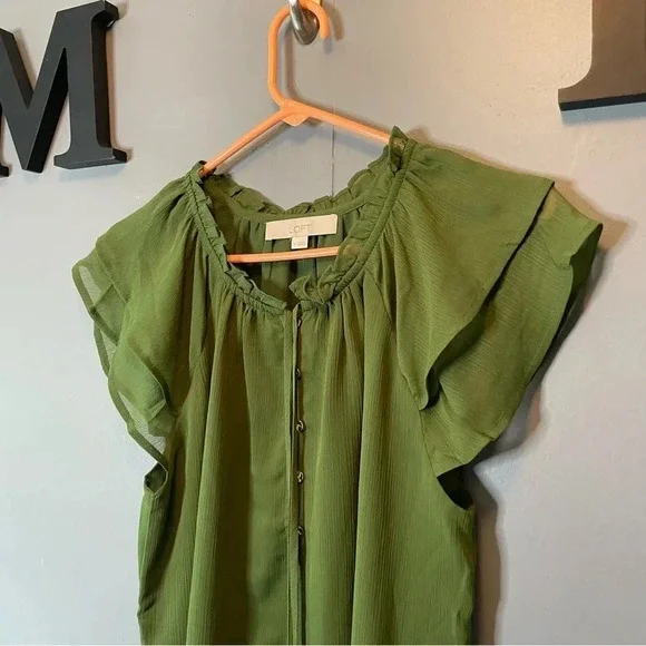 Loft green Flutter Button Tie Neck Top Size small like new - Picture 3 of 10